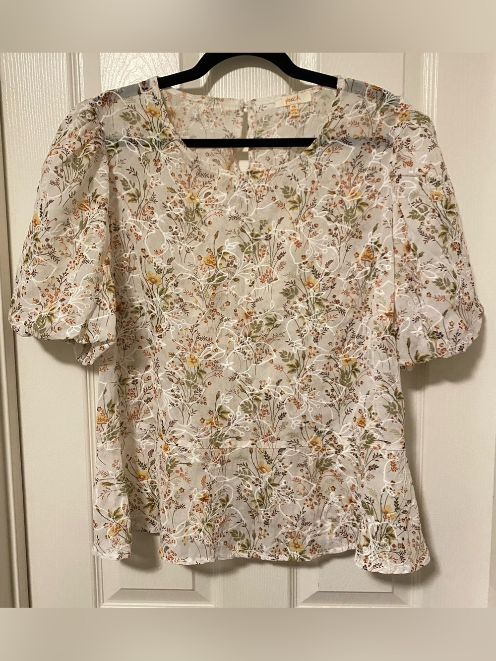 NWOT Women's Floral Peplum Blouse